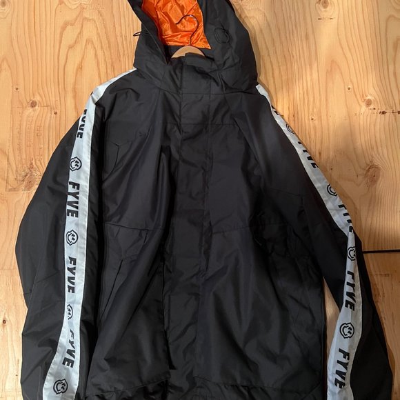 FYVE Insulated Jacket - Black with White Stripe - Picture 2 of 2